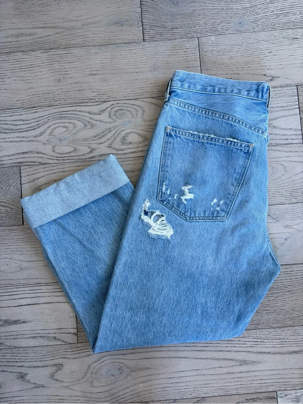 Agolde 90’s Mid -Rise Distressed Jeans size 29.